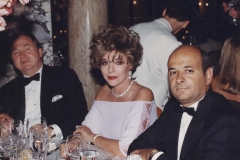 Joan-Collins-writer-actores